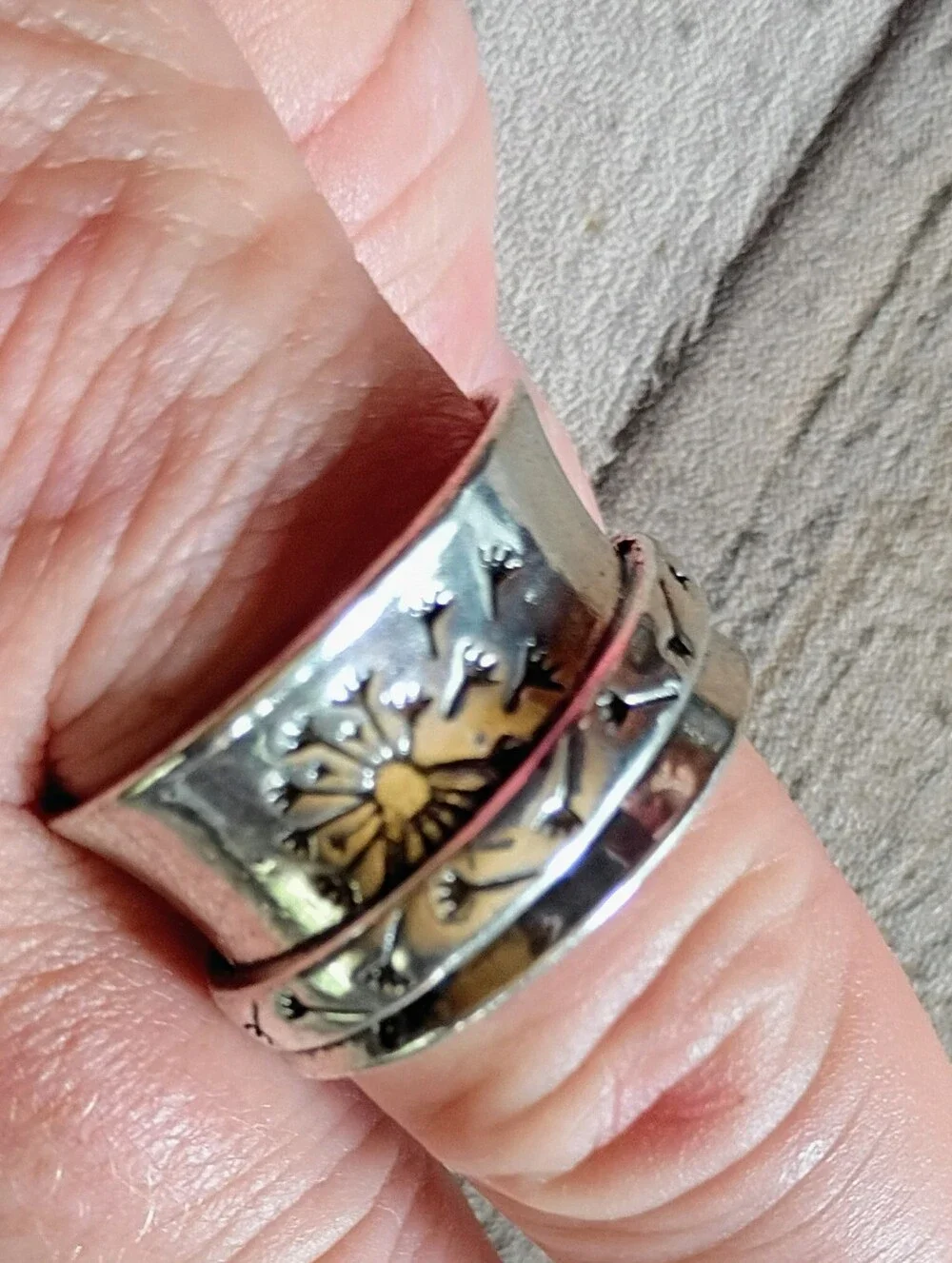 Dandelion Ring